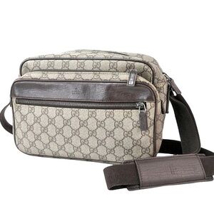 Vintage Gucci GG Supreme Plus Monogrammed Bag
Luxurious Canvas 11” x 5” x 8”